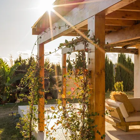 Jasmine - Pool, Sauna, Garden & Sea View