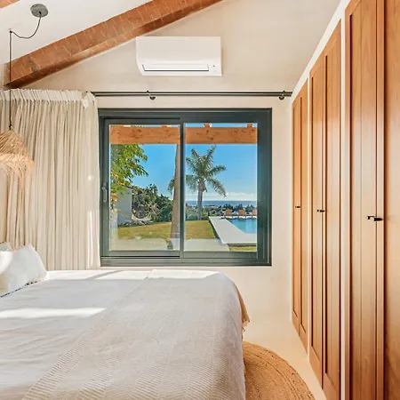 Jasmine - Pool, Sauna, Garden & Sea View Vila *
