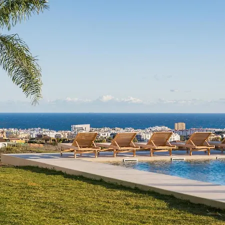 Jasmine - Pool, Sauna, Garden & Sea View Vila